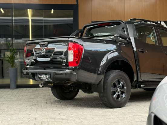 NISSAN-FRONTIER-2020