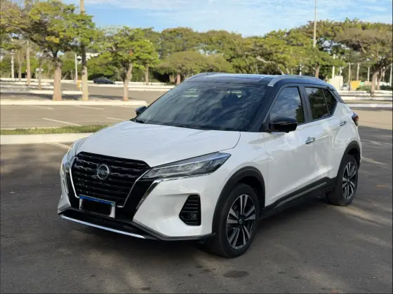 NISSAN KICKS 1.6 16V FLEXSTART EXCLUSIVE XTRONIC NISSAN KICKS 1.6 16V FLEXSTART EXCLUSIVE XTRONIC