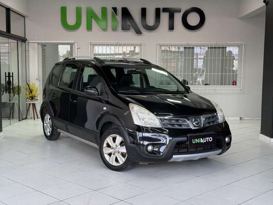 NISSAN-LIVINA-2013