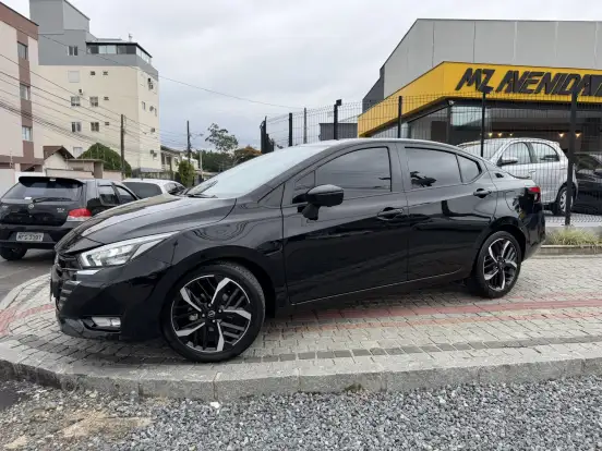 NISSAN-VERSA-2023