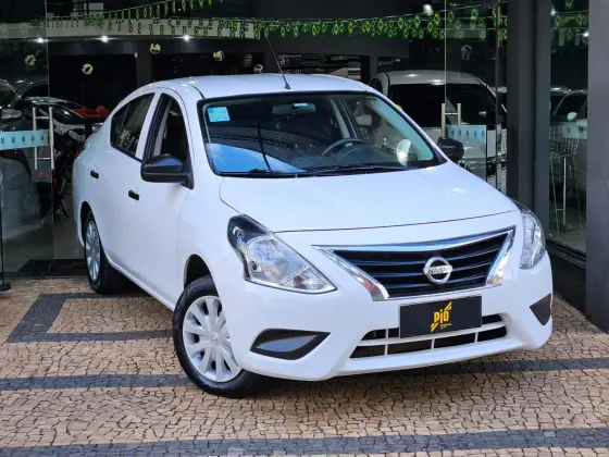 NISSAN VERSA 1.6 16V FLEXSTART V-DRIVE MANUAL NISSAN VERSA 1.6 16V FLEXSTART V-DRIVE MANUAL