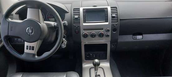 NISSAN-PATHFINDER-2.5 LE 4X4 TURBO INTERCOOLER DIESEL 4P AUTOMÁTICO NISSAN-PATHFINDER-2007