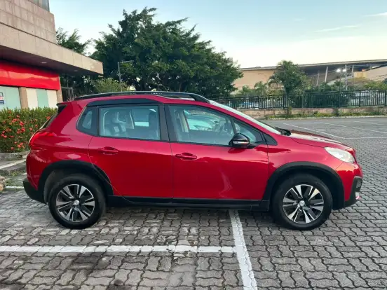 PEUGEOT-2008-2021