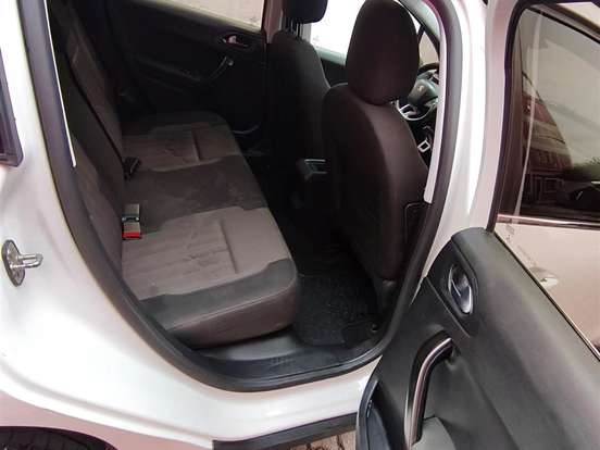 PEUGEOT-2008-1.6 16V FLEX GRIFFE 4P AUTOMÁTICO PEUGEOT-2008-2018