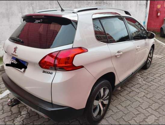 PEUGEOT-2008-2018