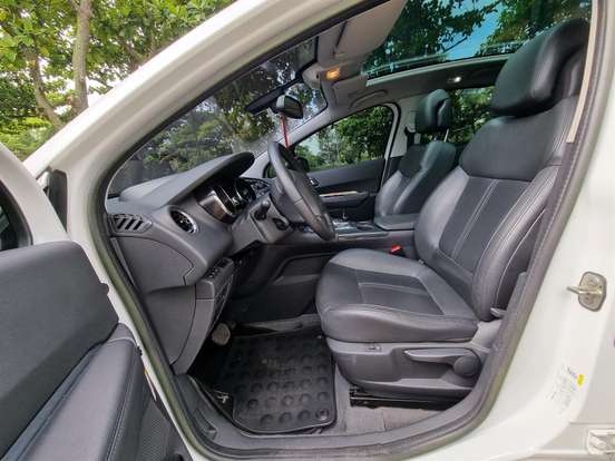 PEUGEOT-3008-2013