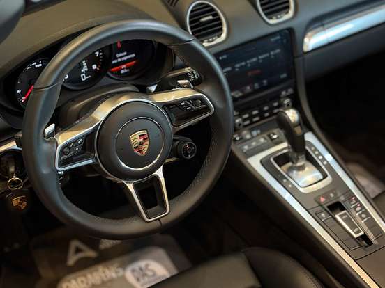 PORSCHE-718-2024