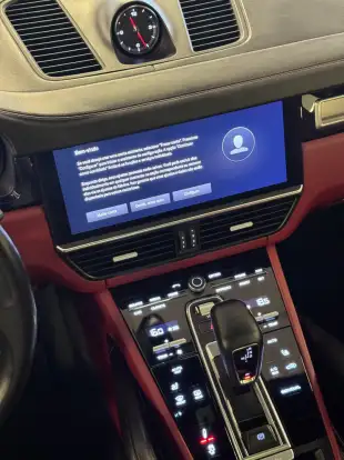 PORSCHE-CAYENNE-2022