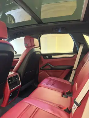PORSCHE-CAYENNE-2022