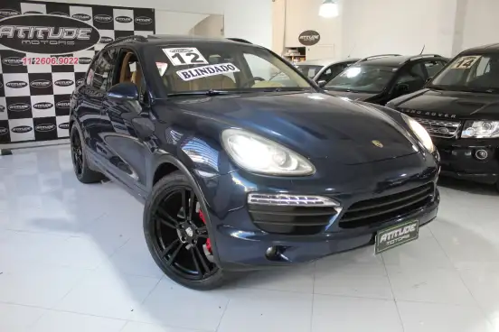 PORSCHE-CAYENNE-2011