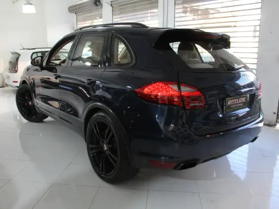 PORSCHE-CAYENNE-4.8 S 4X4 V8 32V GASOLINA 4P TIPTRONIC PORSCHE-CAYENNE-2011