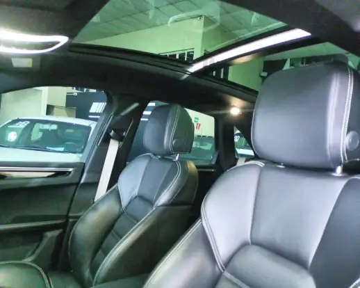 PORSCHE-MACAN-2023