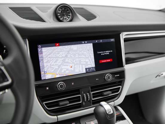 PORSCHE-MACAN-2024