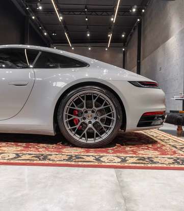 PORSCHE-911-2023
