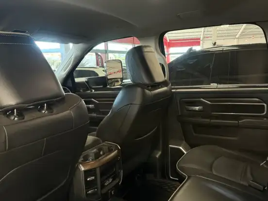 RAM-3500-6.7 I6 TURBO DIESEL LARAMIE CD 4X4 AUTOMÁTICO RAM-3500-2022