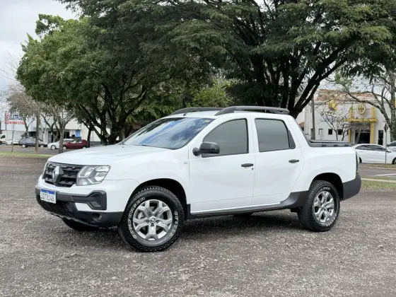 RENAULT OROCH 1.6 16V SCE FLEX INTENSE MANUAL RENAULT OROCH 1.6 16V SCE FLEX INTENSE MANUAL