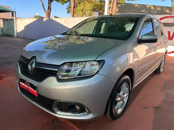 RENAULT SANDERO 1.6 DYNAMIQUE 8V FLEX 4P MANUAL