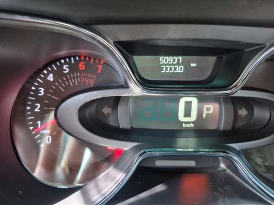 RENAULT-CAPTUR-2021