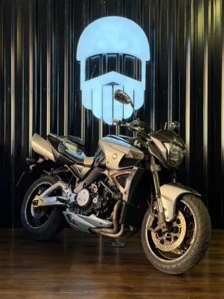 SUZUKI B-KING SUZUKI B-KING