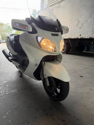 SUZUKI BURGMAN 650 