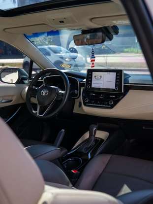 TOYOTA-COROLLA-2019