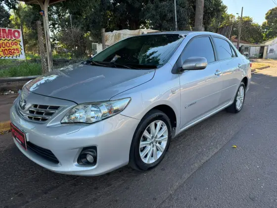 TOYOTA COROLLA 2.0 ALTIS 16V FLEX 4P AUTOMÁTICO TOYOTA COROLLA 2.0 ALTIS 16V FLEX 4P AUTOMÁTICO