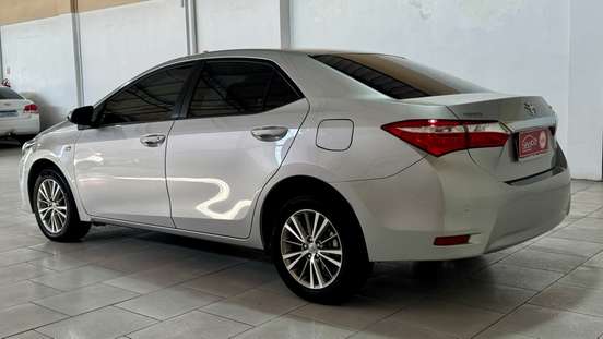 TOYOTA-COROLLA-2014