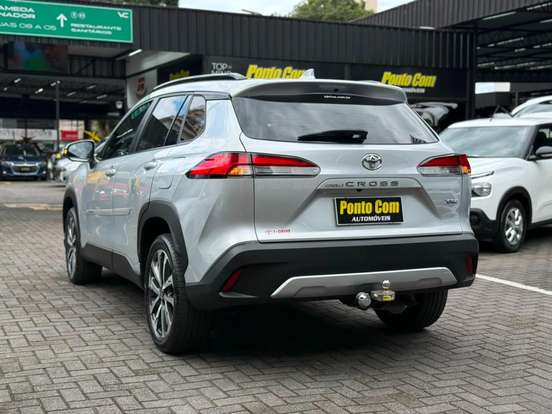 TOYOTA-COROLLA CROSS-2023