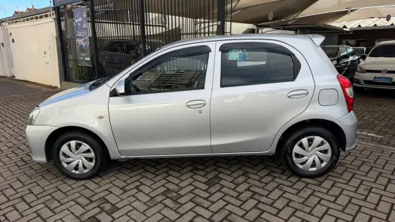 TOYOTA ETIOS 1.3 X 16V FLEX 4P MANUAL TOYOTA ETIOS 1.3 X 16V FLEX 4P MANUAL