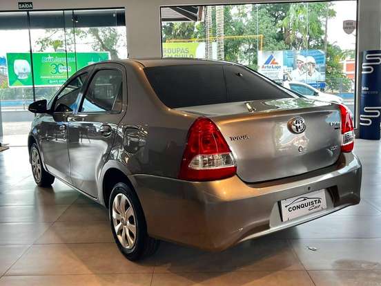TOYOTA-ETIOS-1.5 XS SEDAN 16V FLEX 4P AUTOMÁTICO TOYOTA-ETIOS-2017