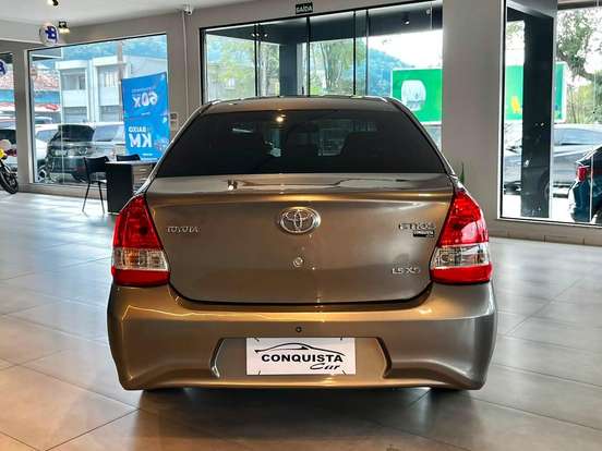 TOYOTA-ETIOS-1.5 XS SEDAN 16V FLEX 4P AUTOMÁTICO TOYOTA-ETIOS-2017