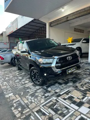 TOYOTA HILUX 2.8 D-4D TURBO DIESEL CD SRV 4X4 AUTOMÁTICO TOYOTA HILUX 2.8 D-4D TURBO DIESEL CD SRV 4X4 AUTOMÁTICO