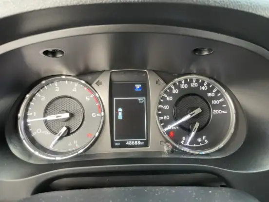 TOYOTA-HILUX-2024