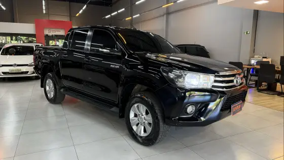 TOYOTA HILUX 2.8 SRV 4X4 CD 16V DIESEL 4P AUTOMÁTICO TOYOTA HILUX 2.8 SRV 4X4 CD 16V DIESEL 4P AUTOMÁTICO