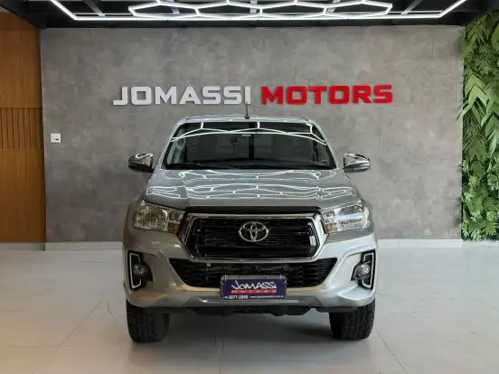 TOYOTA-HILUX-2019
