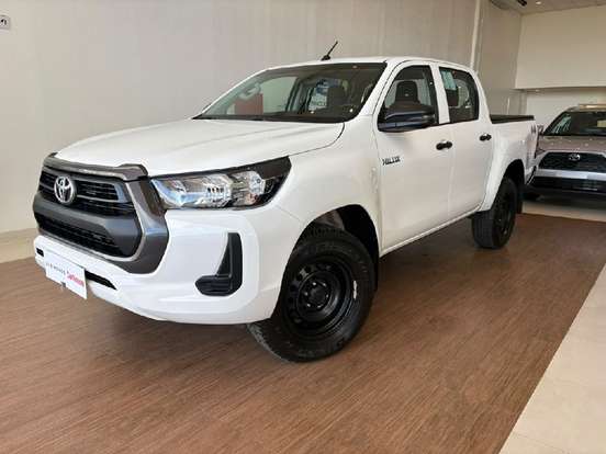 TOYOTA-HILUX-2.8 D-4D TURBO DIESEL CD POWER PACK 4X4 AUTOMÁTICO TOYOTA-HILUX-2025