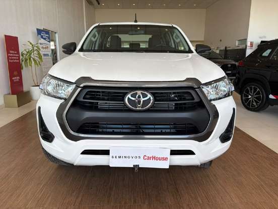 TOYOTA-HILUX-2.8 D-4D TURBO DIESEL CD POWER PACK 4X4 AUTOMÁTICO TOYOTA-HILUX-2025