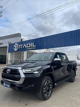 TOYOTA HILUX 2.8 D-4D TURBO DIESEL CD SRV 4X4 AUTOMÁTICO