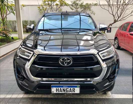 TOYOTA-HILUX-2023