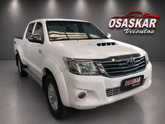TOYOTA HILUX 3.0 SRV 4X4 CD 16V TURBO INTERCOOLER DIESEL 4P AUTOMÁTICO TOYOTA HILUX 3.0 SRV 4X4 CD 16V TURBO INTERCOOLER DIESEL 4P AUTOMÁTICO