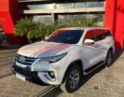 TOYOTA HILUX SW4 2.8 SRX 4X4 16V TURBO INTERCOOLER DIESEL 4P AUTOMÁTICO TOYOTA HILUX SW4 2.8 SRX 4X4 16V TURBO INTERCOOLER DIESEL 4P AUTOMÁTICO