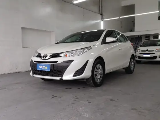 TOYOTA YARIS 1.3 16V FLEX XL LIVE MULTIDRIVE TOYOTA YARIS 1.3 16V FLEX XL LIVE MULTIDRIVE