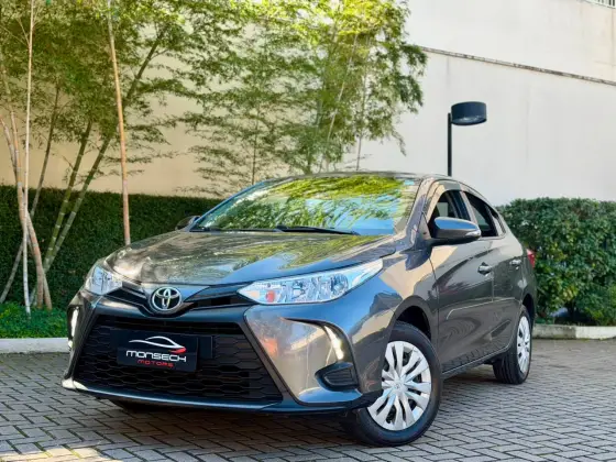 TOYOTA YARIS 1.5 16V FLEX SEDAN XL LIVE MULTIDRIVE TOYOTA YARIS 1.5 16V FLEX SEDAN XL LIVE MULTIDRIVE
