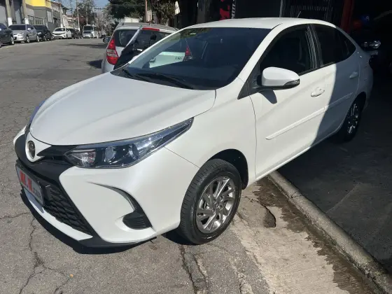 TOYOTA YARIS 1.5 16V FLEX SEDAN XS MULTIDRIVE TOYOTA YARIS 1.5 16V FLEX SEDAN XS MULTIDRIVE