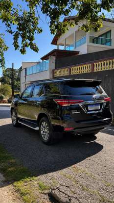 TOYOTA-HILUX SW4-2022