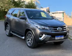 TOYOTA HILUX SW4 2.8 SRX 4X4 16V TURBO INTERCOOLER DIESEL 4P AUTOMÁTICO TOYOTA HILUX SW4 2.8 SRX 4X4 16V TURBO INTERCOOLER DIESEL 4P AUTOMÁTICO