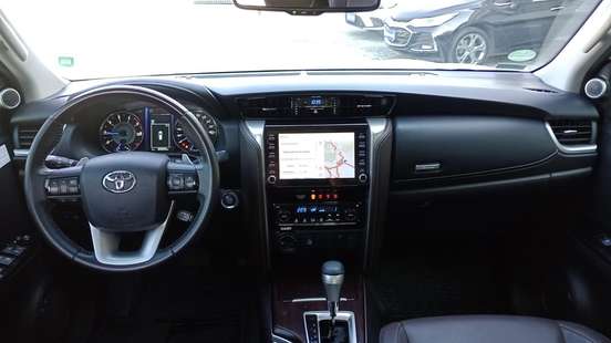 TOYOTA-HILUX SW4-2020