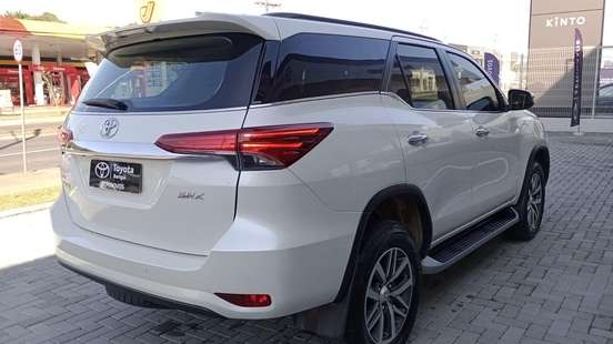 TOYOTA-HILUX SW4-2020