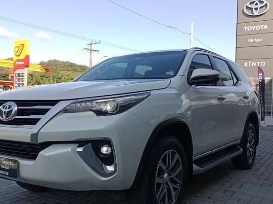 TOYOTA-HILUX SW4-2.8 SRX 4X4 16V TURBO INTERCOOLER DIESEL 4P AUTOMÁTICO TOYOTA-HILUX SW4-2020