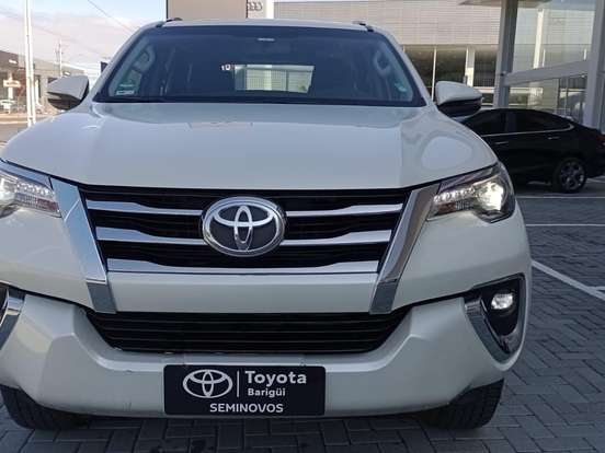 TOYOTA-HILUX SW4-2.8 SRX 4X4 16V TURBO INTERCOOLER DIESEL 4P AUTOMÁTICO TOYOTA-HILUX SW4-2020